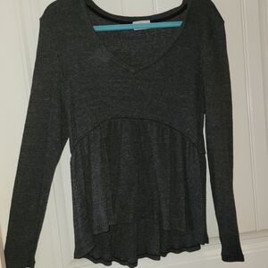 T.La Dark Gray Long Sleeve Peplum Top Sz M